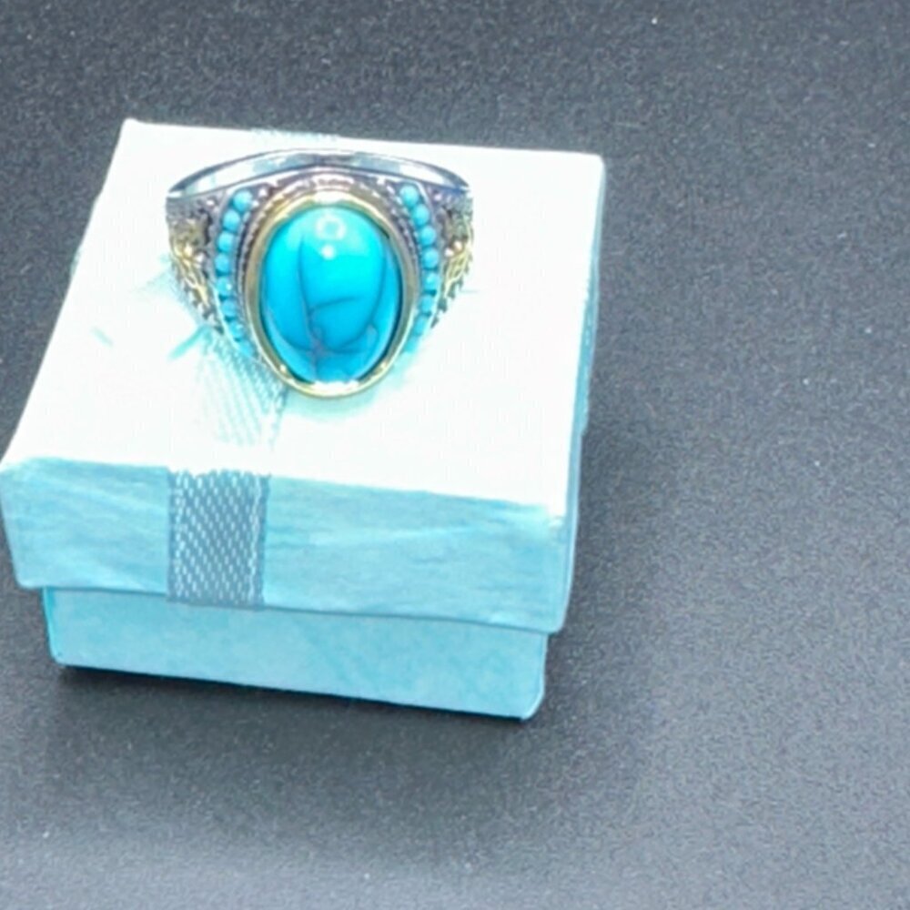 Turquoise Ring Gold and Silver Tone Unisex Size 9-11 - Picture 14 of 16